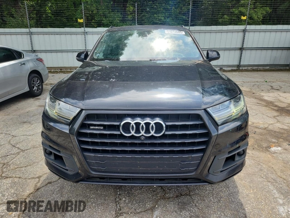 2018 Audi Q7 Prestige with VIN WA1VAAF79JD010611, listed as a Copart auction lot 61014685 with 158,977 mi miles and Salvage title. Bid and sale history available at DreamBid. Image 5.