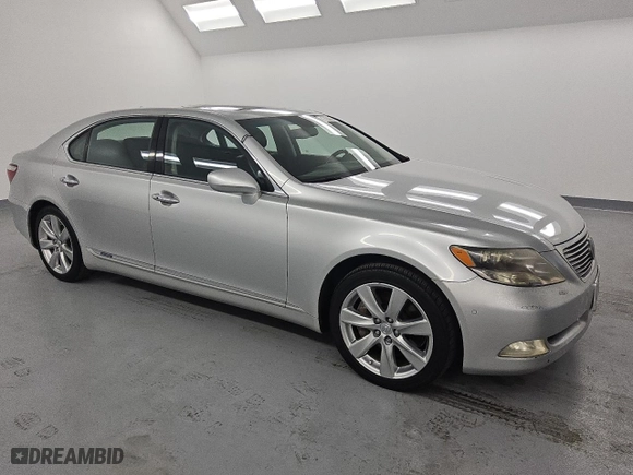 2008 Lexus LS 600h L with VIN JTHDU46F585004826, listed as a Copart auction lot 74047994 with NaN miles and Clean Title. Bid and sale history available at carsss.com. Image 4.