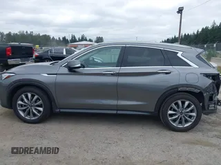2020 Infiniti QX50 Luxe z VIN 3PCAJ5M1XLF117060, wystawiony jako IAAI lot #42500252 z przebiegiem 63 533 mil mil oraz . Historia ofert i sprzedaży dostępna na DreamBid. Obrazek 15.
