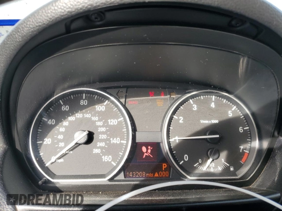 2009 BMW 1 Series 128i with VIN WBAUP93529VF48915, listed as a Copart auction lot 80310034 with 143,208 mi miles and Salvage title. Bid and sale history available at DreamBid. Image 9.