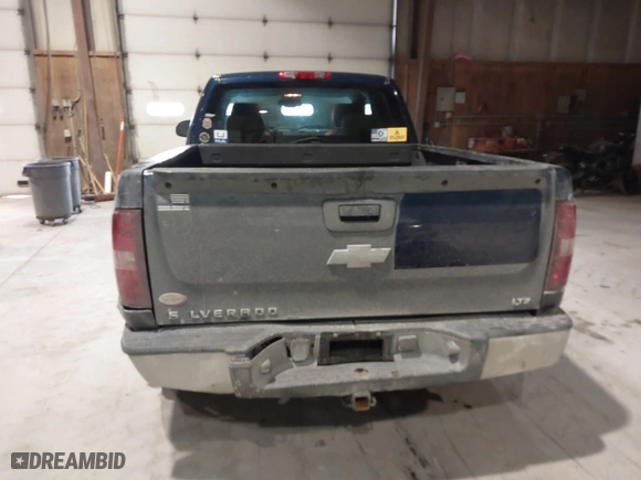 2009 Chevrolet Silverado 1500 LTZ with VIN 1GCEK39J19Z274622, listed as a IAAI auction lot 41352625 with 213,255 mi miles. Bid and sale history available at carsss.com. Image 16.