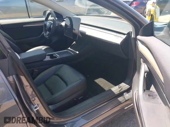 2023 Tesla Model 3 с VIN 5YJ3E1EA2PF639384, выставлен на аукционе IAAI как лот 42486851 с пробегом 33 083 миль миль и . История ставок и продаж доступна на DreamBid. Изображение 5.