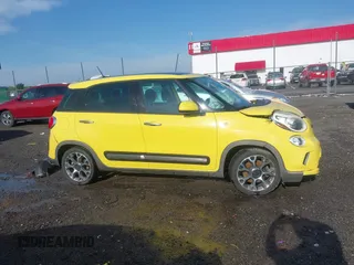 2014 FIAT 500L Trekking z VIN ZFBCFADH4EZ013485, wystawiony jako IAAI lot #42104043 z przebiegiem 157 744 mil mil oraz . Historia ofert i sprzedaży dostępna na DreamBid. Obrazek 13.