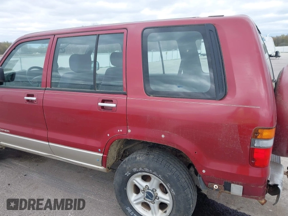 1999 Isuzu Trooper S with VIN JACDJ58X8X7920942, listed as a IAAI auction lot 42029335 with 164,186 mi miles and . Bid and sale history available at DreamBid. Image 13.