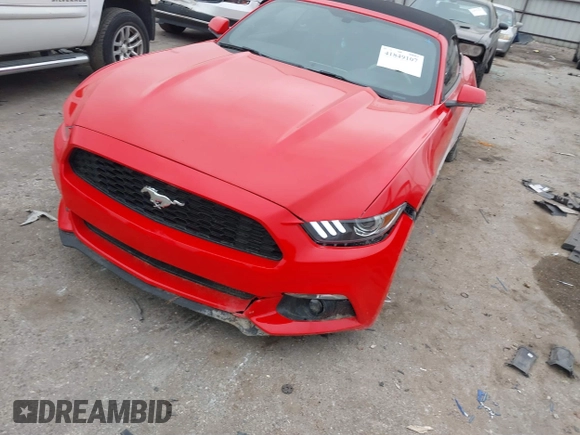 2017 Ford Mustang EcoBoost Premium z VIN 1FATP8UH6H5245140, wystawiony jako IAAI lot #41849107 z przebiegiem 52 672 mil mil oraz . Historia ofert i sprzedaży dostępna na DreamBid. Obrazek 17.