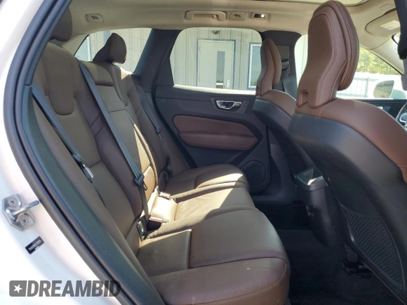 2020 Volvo XC60 Momentum z VIN YV4A22RK2L1589126, wystawiony jako Copart lot #51735925 z przebiegiem 42 212 mil mil oraz Szkoda całkowita • Salvage title. Historia ofert i sprzedaży dostępna na DreamBid. Obrazek 11.