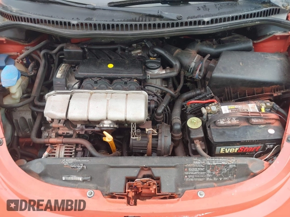 2003 Volkswagen Beetle GLS z VIN 3VWCK21Y73M320888, wystawiony jako IAAI lot #42424109 z przebiegiem Nie podano mil oraz . Historia ofert i sprzedaży dostępna na DreamBid. Obrazek 10.