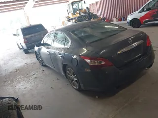 2009 Nissan Maxima S with VIN 1N4AA51E29C827105, listed as a IAAI auction lot 42445181 with 161,430 mi miles and . Bid and sale history available at DreamBid. Image 3.