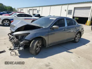 2008 Honda Accord EX-L z VIN 1HGCP26898A030106, wystawiony jako Copart lot #52803365 z przebiegiem 238 008 mil mil oraz Szkoda całkowita • Salvage title. Historia ofert i sprzedaży dostępna na DreamBid. Obrazek 1.