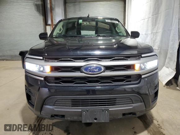 2023 Ford Expedition Max XLT с VIN 1FMJK1J86PEA50225, выставлен на аукционе Copart как лот 49811295 с пробегом 45 389 миль миль и Чистый • Clean title. История ставок и продаж доступна на DreamBid. Изображение 5.