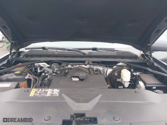2018 Chevrolet Silverado 1500 LT with VIN 1GCVKREH7JZ268186, listed as a IAAI auction lot 41484090 with 153,392 mi miles. Bid and sale history available at carsss.com. Image 10.