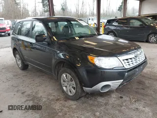 2013 Subaru Forester 2.5X with VIN JF2SHBAC0DH435177, listed as a IAAI auction lot 41264251 with 176,056 mi miles. Bid and sale history available at carsss.com. Image 1.
