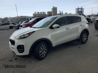 2017 Kia Sportage EX z VIN KNDPN3AC8H7213873, wystawiony jako Copart lot #60267045 z przebiegiem 119 221 mil mil oraz Czysty tytuł • Clean title. Historia ofert i sprzedaży dostępna na DreamBid. Obrazek 1.