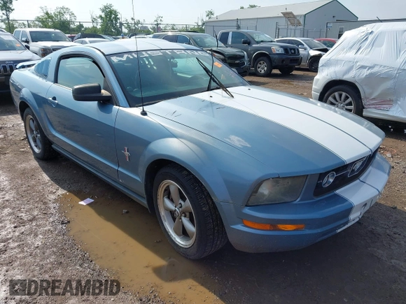 2006 Ford Mustang Standard with VIN 1ZVHT80N865246114, listed as a IAAI auction lot 42284710 with 211,763 mi miles and . Bid and sale history available at DreamBid. Image 1.
