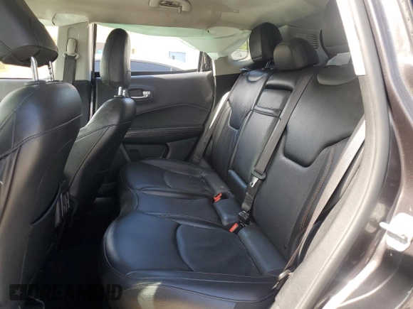2019 Jeep Compass Limited z VIN 3C4NJCCB3KT793561, wystawiony jako Copart lot #60714115 z przebiegiem 100 787 mil mil oraz Czysty tytuł • Clean title. Historia ofert i sprzedaży dostępna na DreamBid. Obrazek 11.