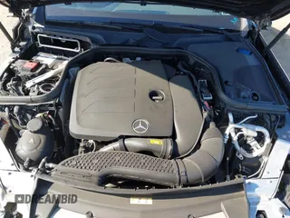 2021 Mercedes-Benz E 350 with VIN W1KZF8DB5MA912435, listed as a IAAI auction lot 42311200 with 32,631 mi miles and . Bid and sale history available at DreamBid. Image 10.