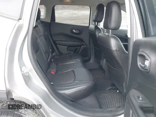 2018 Jeep Compass Latitude with VIN 3C4NJDBB2JT298810, listed as a IAAI auction lot 41497189 with 111,013 mi miles. Bid and sale history available at carsss.com. Image 8.