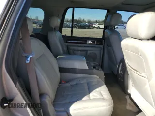 2006 Lincoln Navigator Luxury with VIN 5LMFU28516LJ16740, listed as a Copart auction lot 80648143 with 215,064 mi miles and Salvage Title. Bid and sale history available at carsss.com. Image 11.