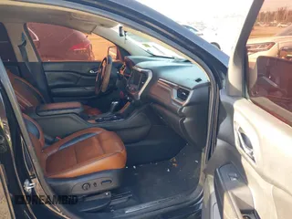 2017 GMC Acadia SLT with VIN 1GKKNVLS3HZ149891, listed as a IAAI auction lot 41792650 with 120,947 mi miles. Bid and sale history available at carsss.com. Image 5.