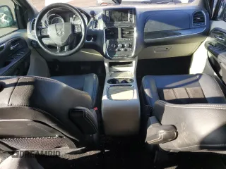 2019 Dodge Grand Caravan SXT with VIN 2C4RDGCG3KR725405, listed as a Copart auction lot 51742765 with 92,900 mi miles and Salvage Title. Bid and sale history available at carsss.com. Image 8.