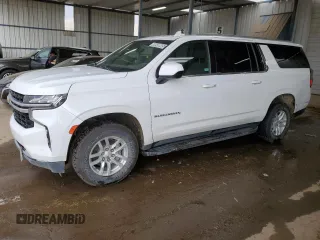 2021 Chevrolet Suburban LS z VIN 1GNSKBKDXMR303892, wystawiony jako Copart lot #60840085 z przebiegiem 385 639 mil mil oraz Czysty tytuł • Clean title. Historia ofert i sprzedaży dostępna na DreamBid. Obrazek 1.