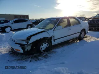 1995 Honda Accord LX with VIN 1HGCD5633SA075239, listed as a Copart auction lot 41386425 with 244,611 mi miles and Salvage Title. Bid and sale history available at carsss.com. Image 1.