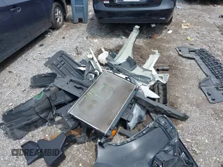 2020 Mitsubishi Outlander SE z VIN JA4AD3A33LZ006114, wystawiony jako IAAI lot #42288365 z przebiegiem 87 153 mil mil oraz . Historia ofert i sprzedaży dostępna na DreamBid. Obrazek 12.