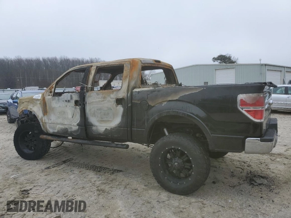 2013 Ford F-150 XL с VIN 1FTFW1ET4DKE52626, выставлен на аукционе Copart как лот 38320004 с пробегом Не указан миль и На запчасти • Non repairable. История ставок и продаж доступна на DreamBid. Изображение 2.