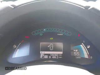 2015 Nissan LEAF S z VIN 1N4AZ0CP1FC333386, wystawiony jako IAAI lot #42344111 z przebiegiem 106 382 mil mil oraz . Historia ofert i sprzedaży dostępna na DreamBid. Obrazek 7.