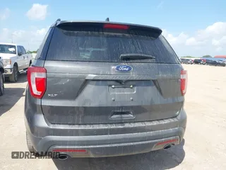 2017 Ford Explorer XLT z VIN 1FM5K7D80HGB90292, wystawiony jako IAAI lot #42548449 z przebiegiem 53 833 mil mil oraz . Historia ofert i sprzedaży dostępna na DreamBid. Obrazek 16.