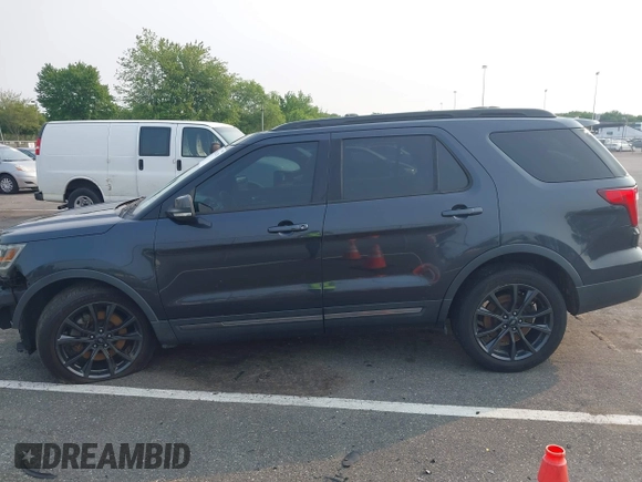 2017 Ford Explorer XLT с VIN 1FM5K8D87HGD95243, выставлен на аукционе IAAI как лот 42393470 с пробегом 133 772 миль миль и . История ставок и продаж доступна на DreamBid. Изображение 14.