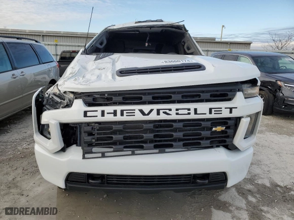2021 Chevrolet Silverado 2500HD Custom with VIN 1GC4YMEY6MF310348, listed as a Copart auction lot 83660174 with 40,032 mi miles and Salvage Title. Bid and sale history available at carsss.com. Image 5.