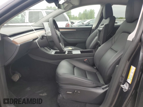 2024 Tesla Model Y Long Range с VIN 7SAYGDEE5RF130383, выставлен на аукционе Copart как лот 60263265 с пробегом 12 531 миль миль и Списание • Salvage title. История ставок и продаж доступна на DreamBid. Изображение 7.