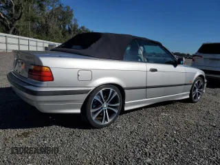 1999 BMW 3 Series 323icA with VIN WBABJ8338XEM24966, listed as a Copart auction lot 83029364 with 91,530 mi miles and Non Repairable. Bid and sale history available at carsss.com. Image 3.