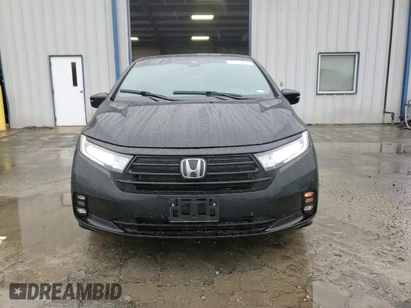 2024 Honda Odyssey Sport with VIN 5FNRL6H72RB059777, listed as a Copart auction lot 45190895 with 7,551 mi miles and Salvage Title. Bid and sale history available at DreamBid. Image 11.