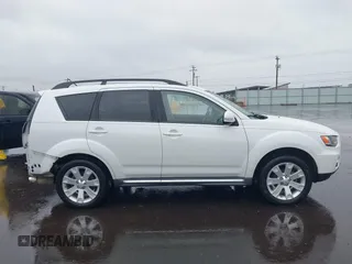 2011 Mitsubishi Outlander SE z VIN JA4AS3AW3BU019148, wystawiony jako IAAI lot #41851004 z przebiegiem 88 989 mil mil oraz . Historia ofert i sprzedaży dostępna na DreamBid. Obrazek 14.
