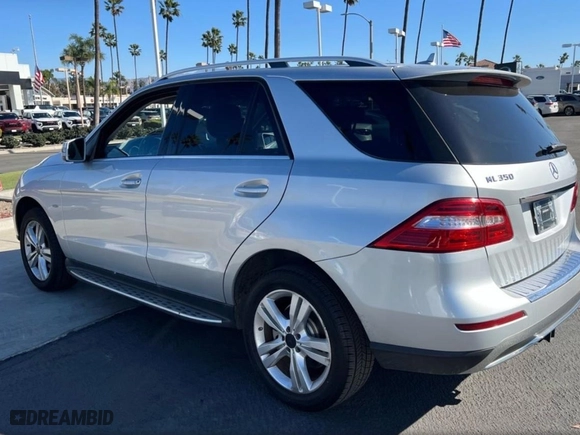 2012 Mercedes-Benz M-Class ML 350 BlueTEC with VIN 4JGDA2EB6CA030733, listed as a Copart auction lot 42655675 with 178,134 mi miles and Clean Title. Bid and sale history available at carsss.com. Image 3.