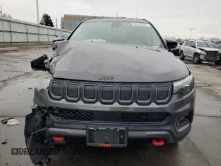 2022 Jeep Compass Trailhawk с VIN 3C4NJDDB4NT199957, выставлен на аукционе Copart как лот 48249455 с пробегом 29 657 миль миль и Списание • Salvage title. История ставок и продаж доступна на DreamBid. Изображение 5.