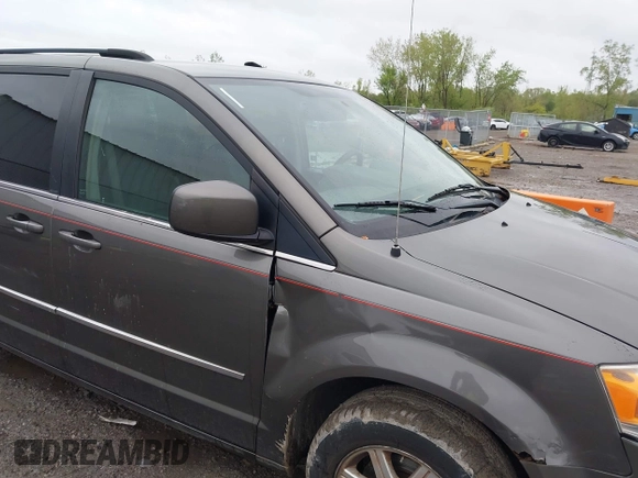 2010 Chrysler Town & Country Touring with VIN 2A4RR5D18AR386942, listed as a IAAI auction lot 42199851 with 143,924 mi miles and . Bid and sale history available at DreamBid. Image 6.