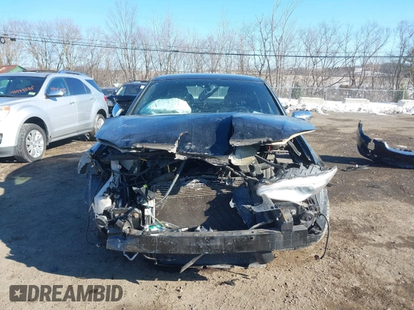 2013 Chrysler 200 Limited with VIN 1C3CCBCB9DN568029, listed as a IAAI auction lot 41412648 with 86,931 mi miles. Bid and sale history available at carsss.com. Image 13.