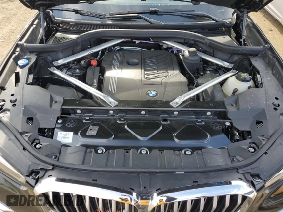 2021 BMW X5 xDrive40i z VIN 5UXCR6C03M9E85738, wystawiony jako Copart lot #47346135 z przebiegiem 28 117 mil mil oraz Szkoda całkowita • Salvage title. Historia ofert i sprzedaży dostępna na DreamBid. Obrazek 12.