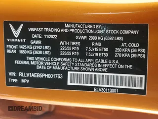 2023 VinFast VF 8 Eco z VIN RLLV1AEB5PH001763, wystawiony jako Copart lot #86904094 z przebiegiem 3 696 mil mil oraz Szkoda całkowita • Salvage title. Historia ofert i sprzedaży dostępna na DreamBid. Obrazek 15.