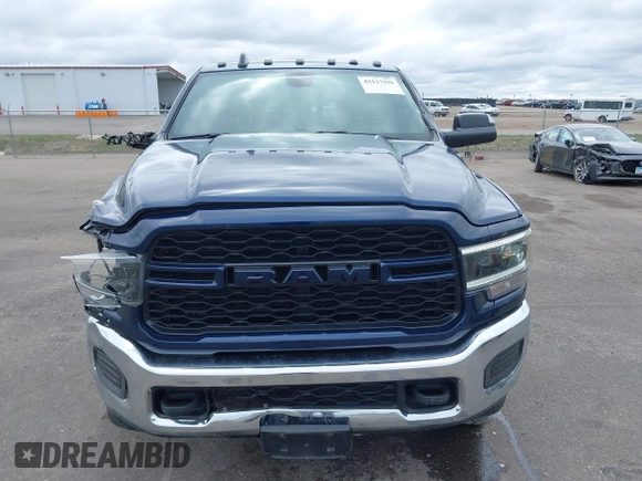 2022 Ram 2500 Tradesman with VIN 3C6UR5CJ5NG131668, listed as a IAAI auction lot 42127596 with 44,015 mi miles and . Bid and sale history available at DreamBid. Image 12.
