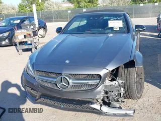 2017 Mercedes-Benz C 63 S AMG z VIN WDDWK8HB2HF517369, wystawiony jako IAAI lot #41167962 z przebiegiem 71 781 mil mil oraz . Historia ofert i sprzedaży dostępna na DreamBid. Obrazek 6.