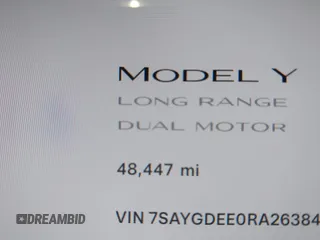 2024 Tesla Model Y Long Range z VIN 7SAYGDEE0RA263842, wystawiony jako IAAI lot #42106339 z przebiegiem 48 447 mil mil oraz . Historia ofert i sprzedaży dostępna na DreamBid. Obrazek 15.