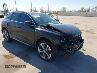 2021 Audi Q3 S line Premium Plus z VIN WA1EECF3XM1133790, wystawiony jako IAAI lot #41870016 z przebiegiem 43 794 mil mil oraz . Historia ofert i sprzedaży dostępna na DreamBid. Obrazek 1.