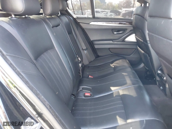 2013 BMW M5 with VIN WBSFV9C54DC772568, listed as a IAAI auction lot 41866486 with 99,072 mi miles. Bid and sale history available at carsss.com. Image 8.