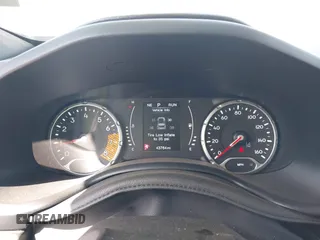 2023 Jeep Renegade Latitude z VIN ZACNJDB1XPPP68568, wystawiony jako IAAI lot #42543048 z przebiegiem 43 764 mil mil oraz . Historia ofert i sprzedaży dostępna na DreamBid. Obrazek 7.