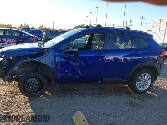 2024 Toyota Corolla Cross LE with VIN 7MUBAABG4RV092431, listed as a IAAI auction lot 41012071 with 4,641 mi miles and . Bid and sale history available at DreamBid. Image 15.