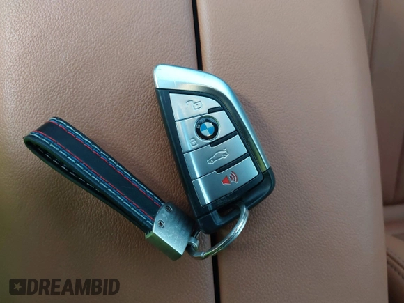 2022 BMW X5 xDrive45e z VIN 5UXTA6C00N9L06383, wystawiony jako IAAI lot #38552162 z przebiegiem 19 592 mil mil oraz . Historia ofert i sprzedaży dostępna na DreamBid. Obrazek 11.